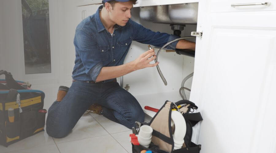 Expert burst pipe repair services in Noonan, ND